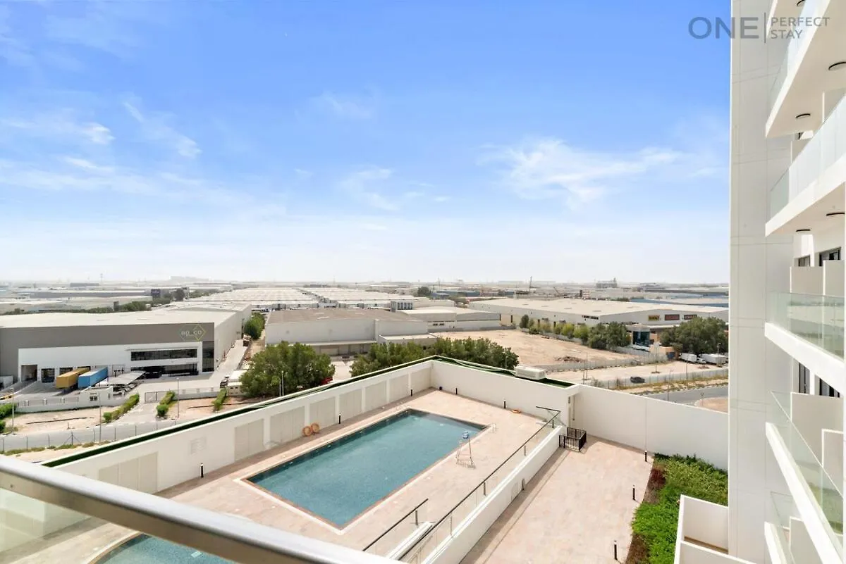 1Br With Balcony Near Metro Station Apartment Dubai